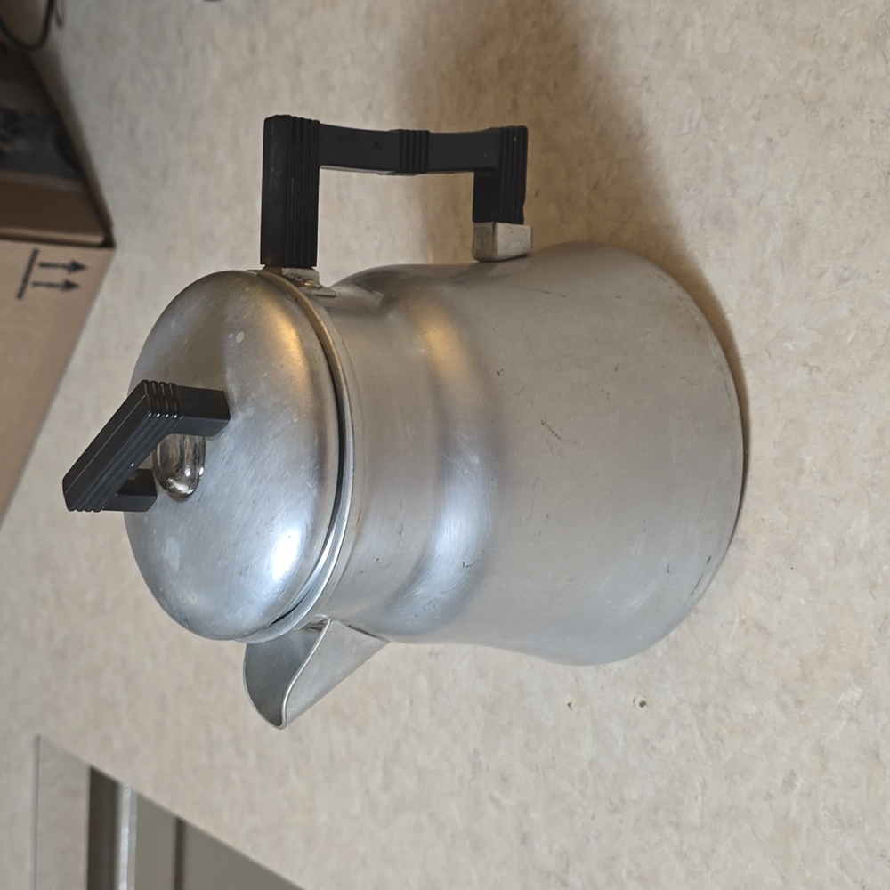 Vintage Wear-Ever Aluminum Percolator Coffee Pot